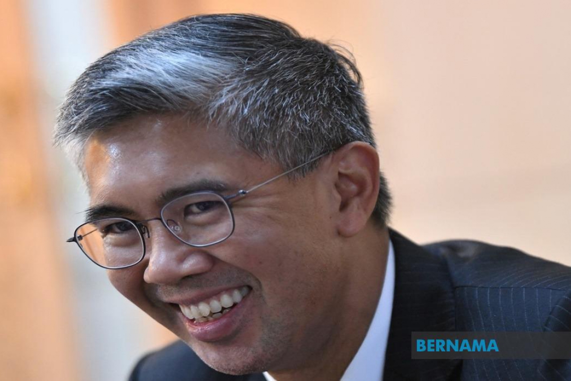 Keputusan buka semula ekonomi tidak dibuat secara terburu-buru – Tengku Zafrul