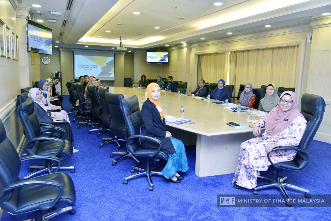 Sesi Taklimat Bahagian Antarabangsa Kepada TKSP(D)