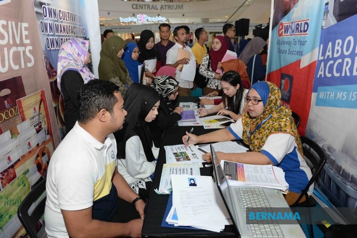 Bernama - Budget 2021: Job Search Allowance Extended By Three Months Next Year