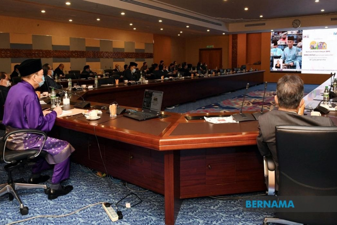 Bernama - Budget 2021 Addresses COVID-19 Devastating Impact On Community, Economy - Sabah CM