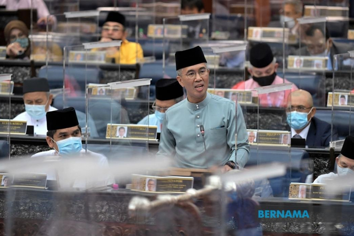 Bernama - Tambahan Peruntukan RM1 Bilion Bendung Gelombang Ketiga COVID-19 - Tengku Zafrul