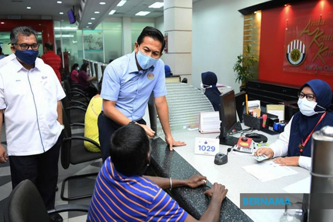 Self-Employed Workers Urged to Take Advantage of i-Saraan – MoF 