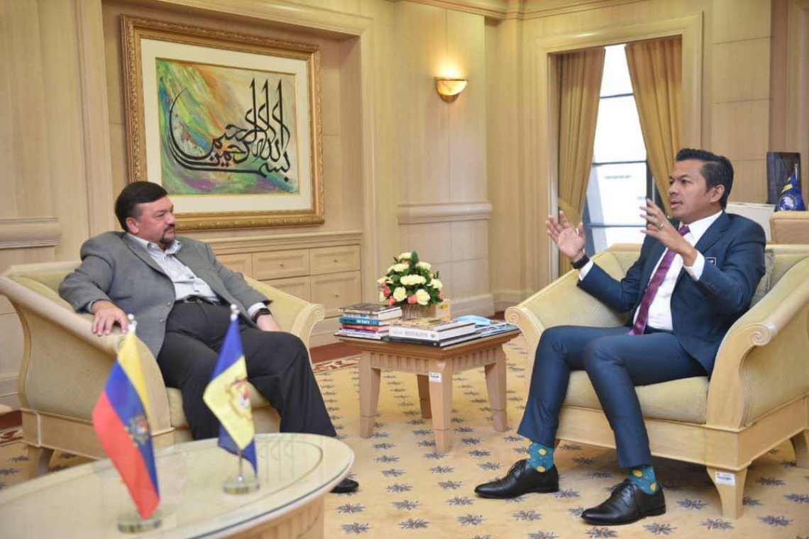 Pertemuan YB Timbalan Menteri Kewangan II bersama Ketua Pegawai Eksekutif KWSP