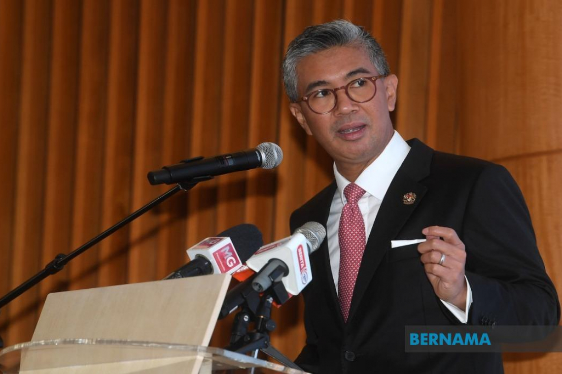 Kerajaan sentiasa timbang cadangan dan penyelesaian untuk ringan beban rakyat – Tengku Zafrul