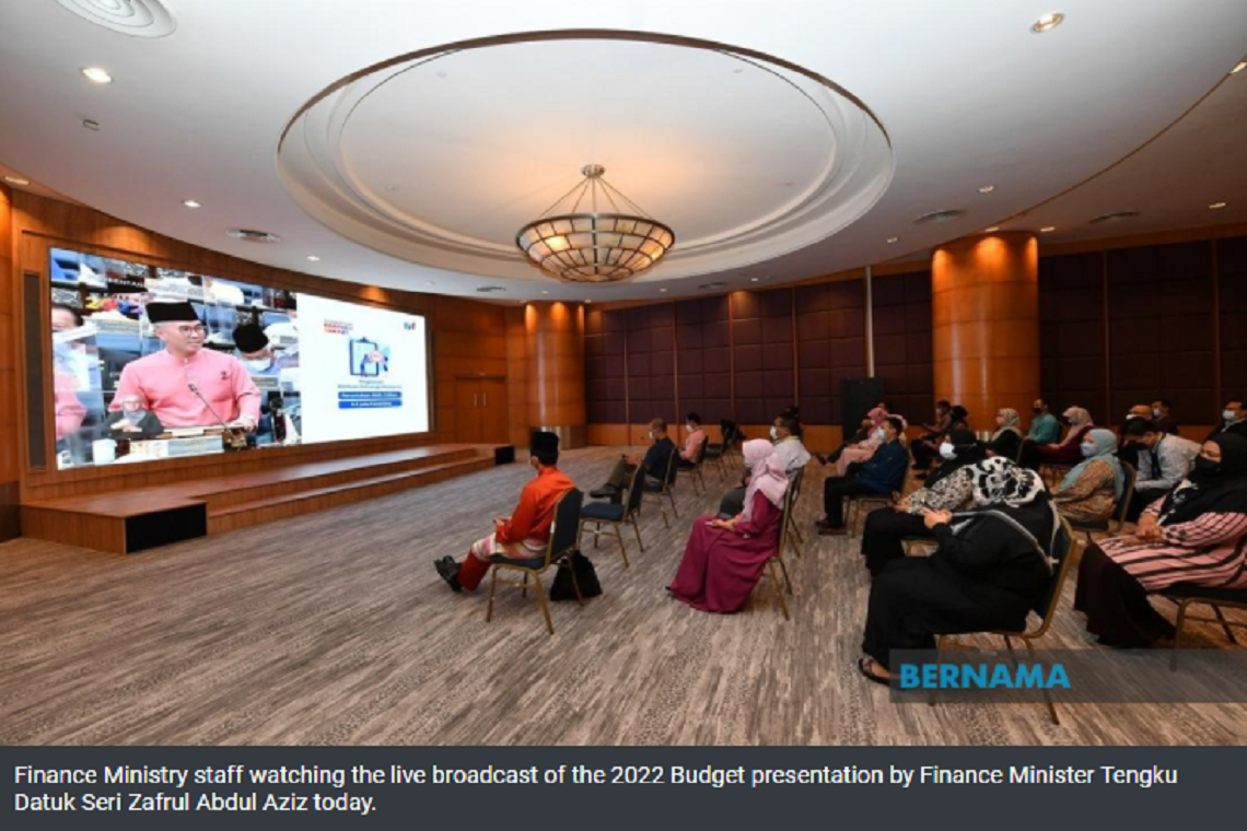 Budget 2022: Civil servants to receive special aid of RM700, pensioners to get RM350
