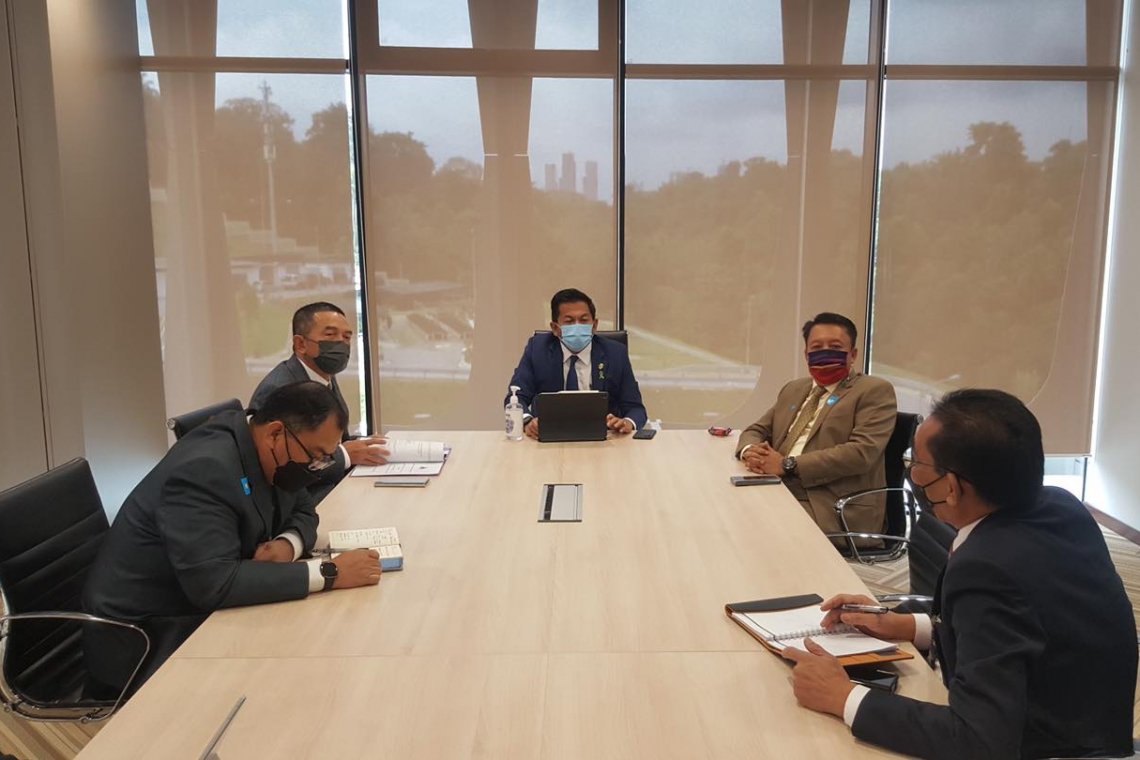 Sesi Perjumpaan bersama Pengerusi FELCRA Berhad &amp; Ketua Pegawai Eksekutif LHDNM