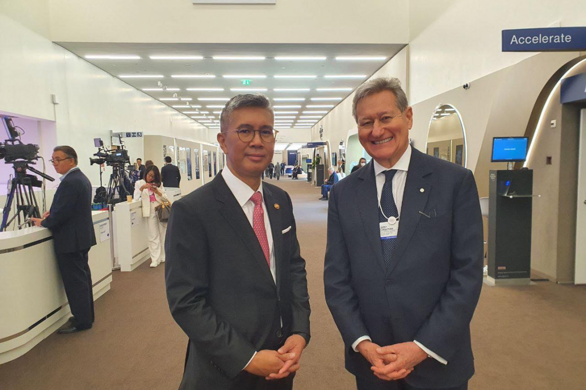 Sesi Pertemuan bersama Ketua Pengarah dan Ketua Eksekutif IISS di Switzerland