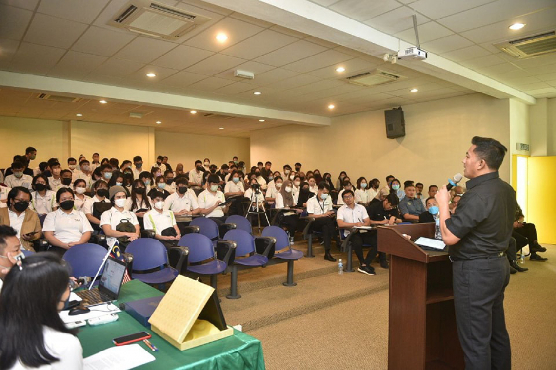 Sesi Pertemuan sempena Jelajah #Bajet2023 bersama Golongan Mahasiswa di Sarawak