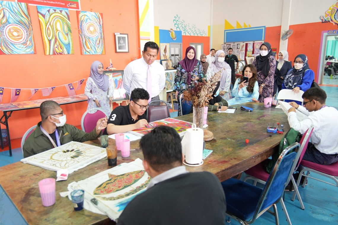 Sesi Turun Padang Ke Pusat Latihan Perindustrian &amp; Pemulihan OKU di Selangor