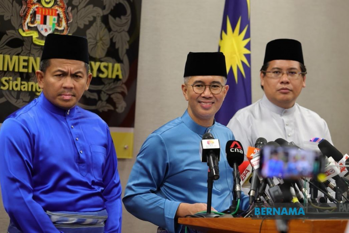 Pengurangan cukai : Lebihan wang disalurkan semula ke dalam ekonomi, kata Tengku Zafrul