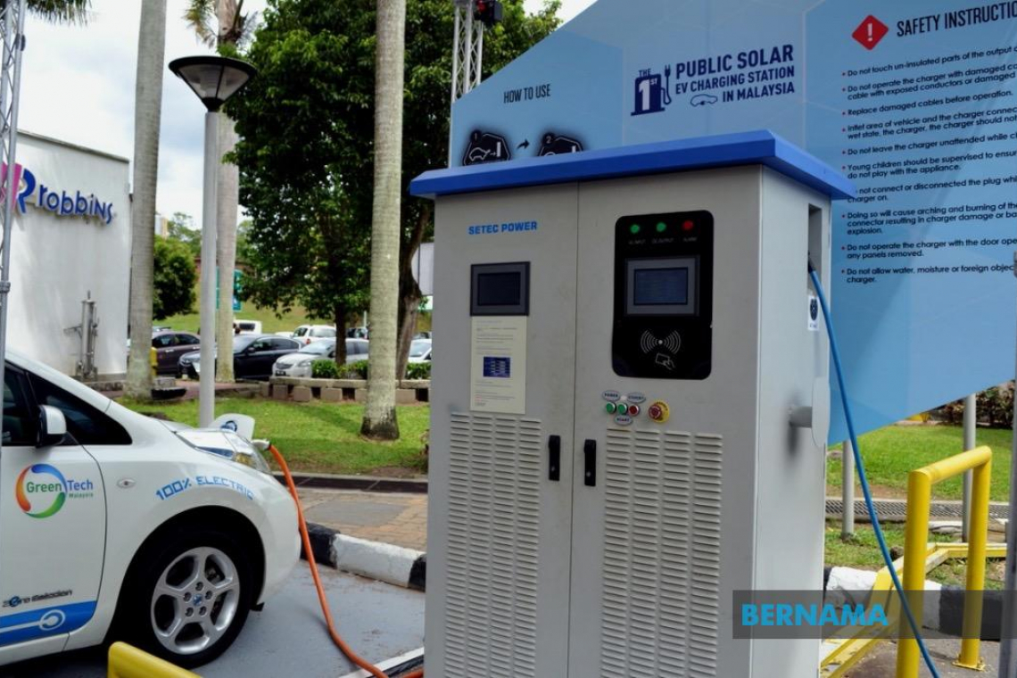 Exemption of import duties, excise on CBU EVs extended until Dec 31, 2024 -- MoF