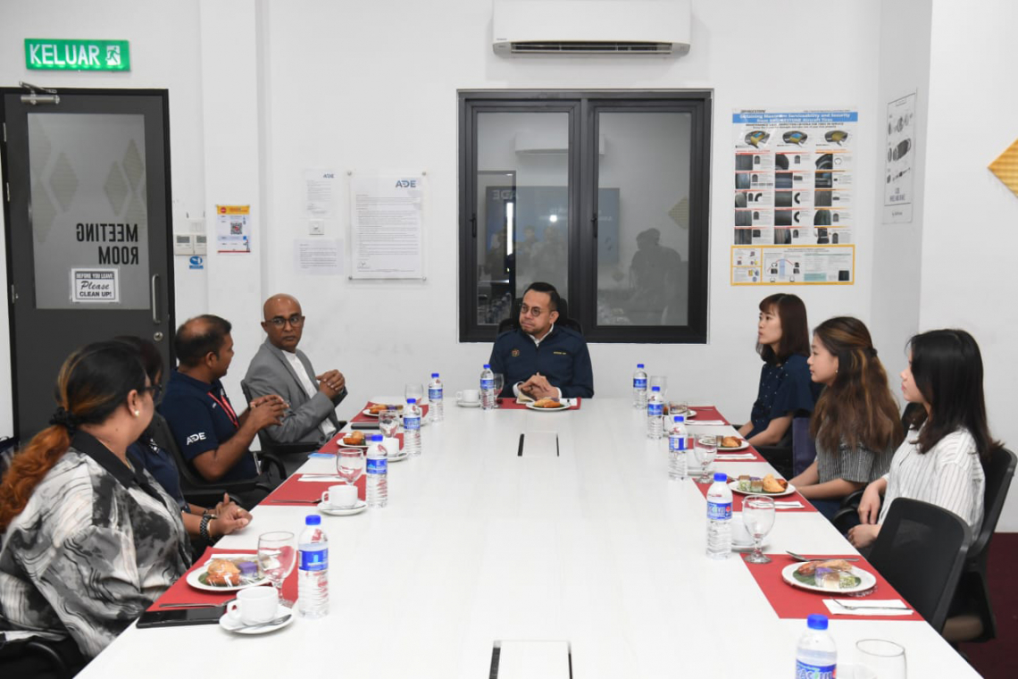 Sesi Turun Padang ke ADE