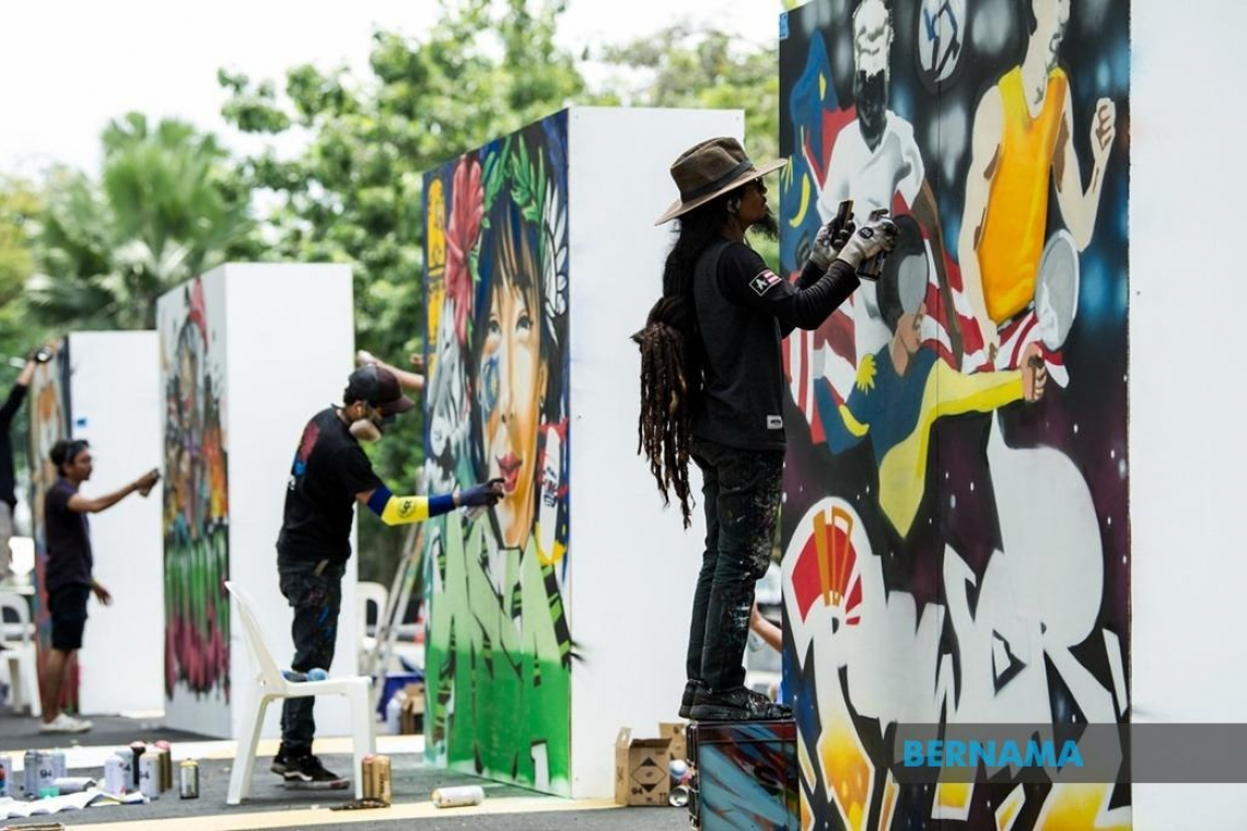 Kerajaan Sedia RM160 Juta Untuk Penggiat Seni, Galak Lebih Banyak Penghasilan Karya