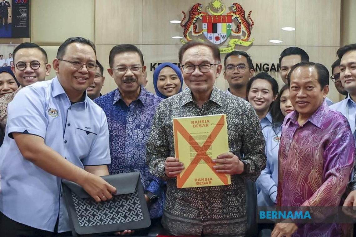 PM Anwar Bentang Belanjawan 2024 Malaysia Madani Petang Ini