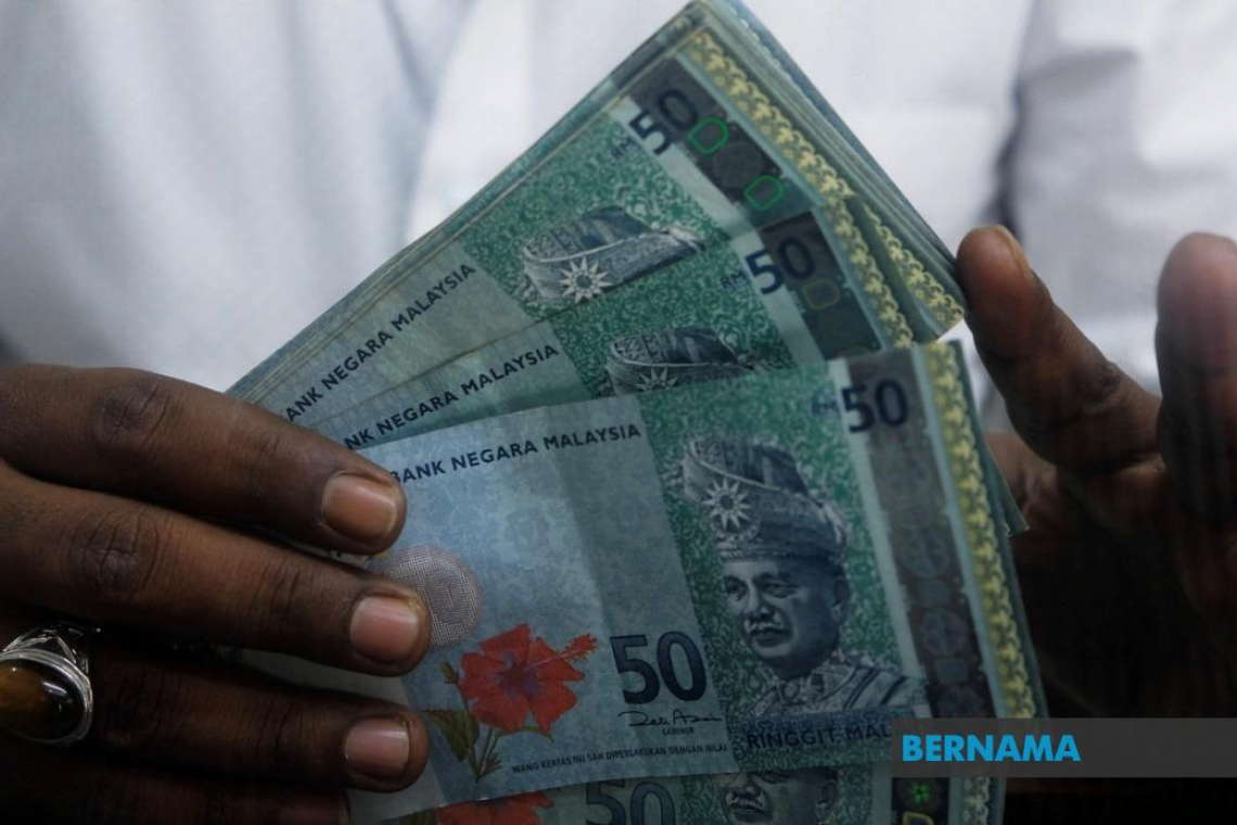 Kerajaan tidak bercadang tambat ringgit – Steven Sim