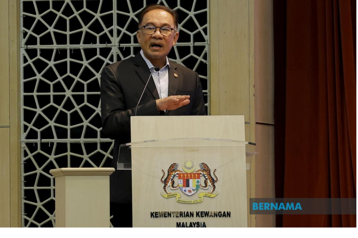 GLC, GLIC Disaran Kurangkan Pelaburan Di Luar Negara - Anwar