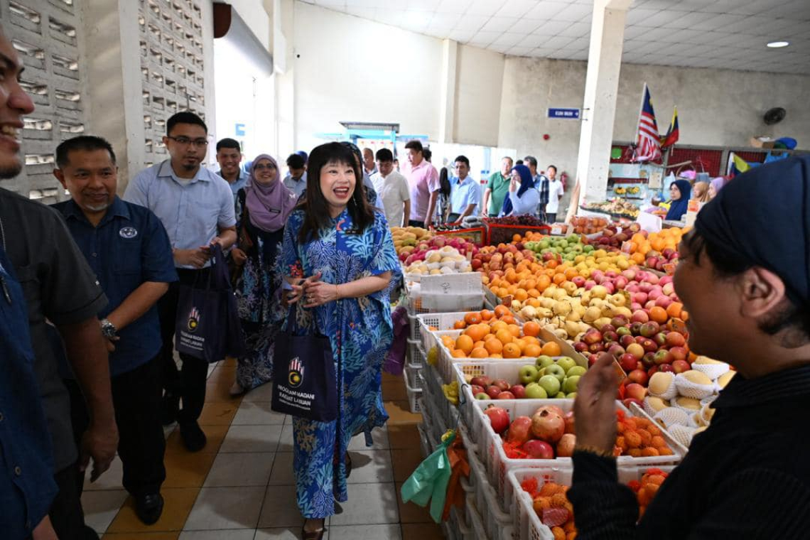 Sesi Turun Padang Ke Pasar Sentral &amp; UTC Labuan