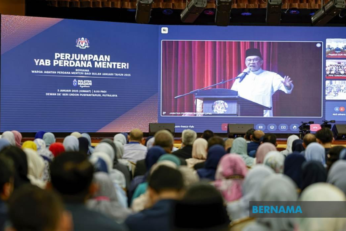 PM Anwar Wants Civil Servants To Practice 'Musyawarah