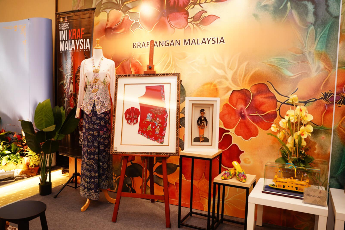 Local Exhibitor During ASEAN Finance &amp; Central Bank Deputies Meeting – Working Group