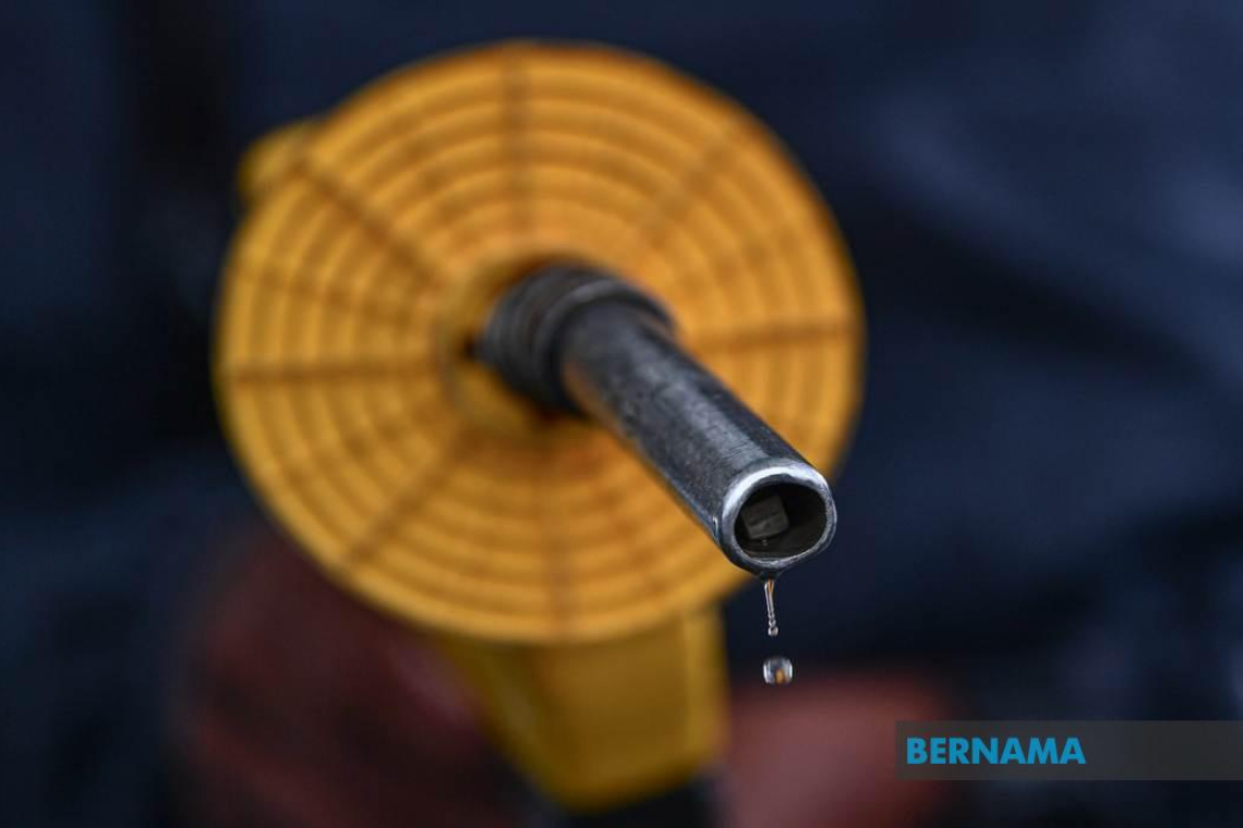 RON97 And Diesel In Peninsular Malaysia To Drop Five Sen