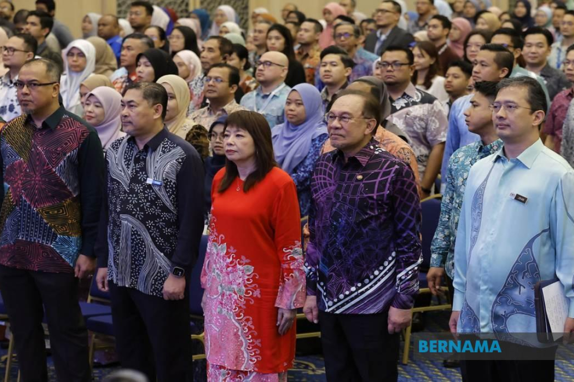 Don't Belittle RM100 Cash Aid Under SARA – PM Anwar