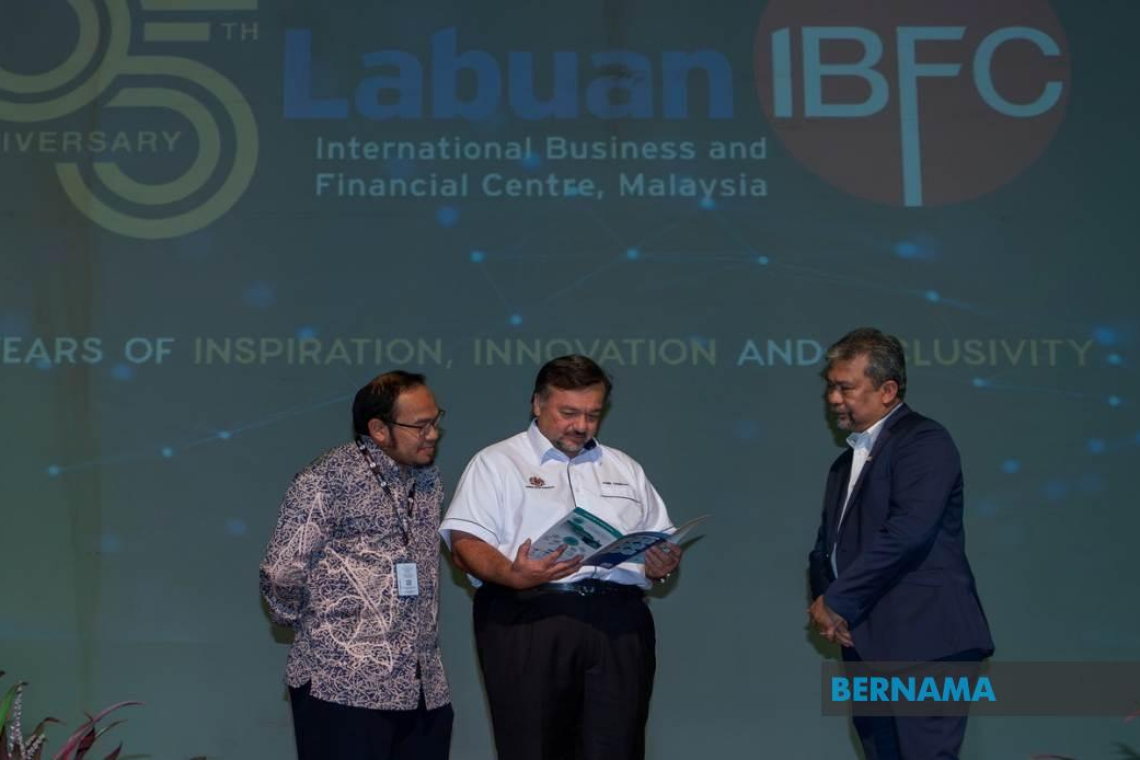 Aktiviti Perniagaan Labuan IBFC Rangsang Ekonomi Negara, Tempatan - Amir Hamzah