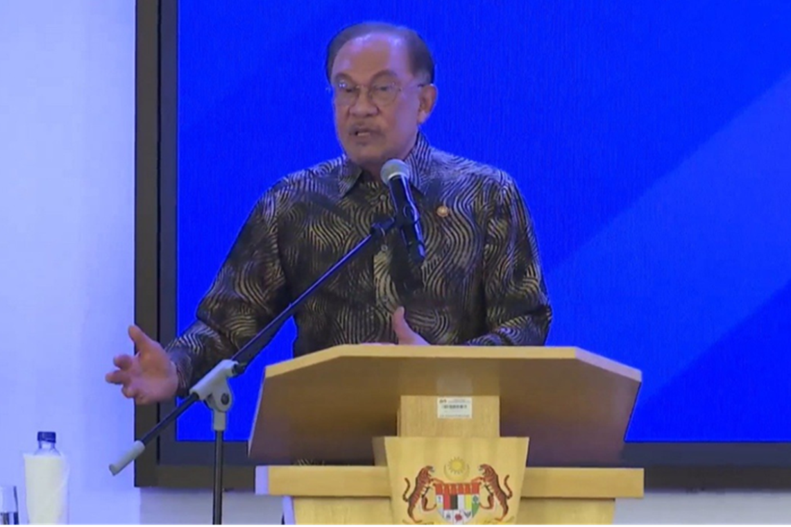 Kos Logistik, Premium Insurans Sebabkan Kenaikan Harga Minyak - PM Anwar