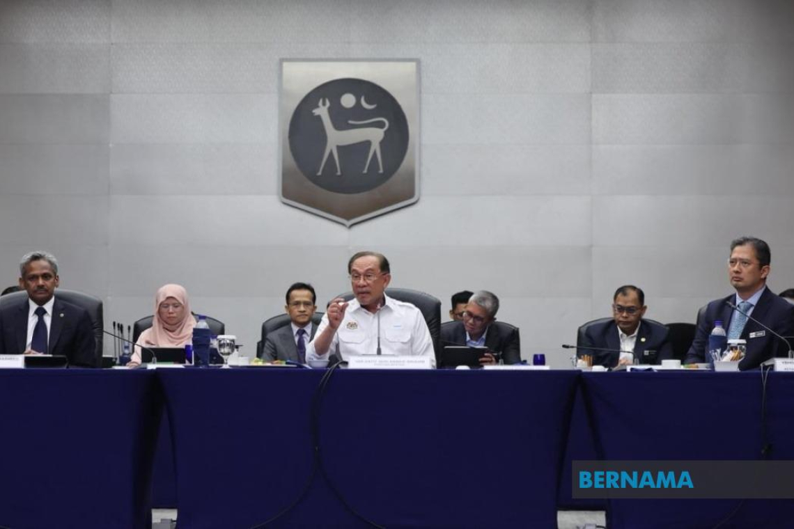 PM Anwar Umum Kemudahan Khas RM5 Bilion Untuk PMKS