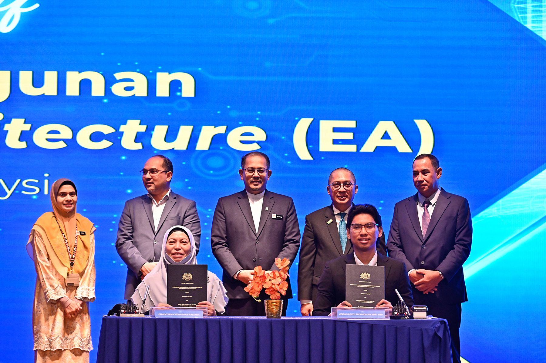 Majlis Sign-off Perkhidmatan Pembangunan Enterprise Architecture (EA) Fasa 1 Perbendaharaan Malaysia