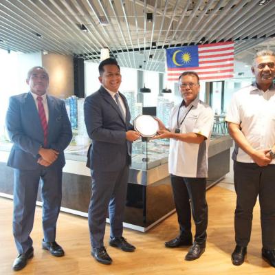 Sesi Lawatan Rasmi Ke Tun Razak Exchange City & Tower 106
