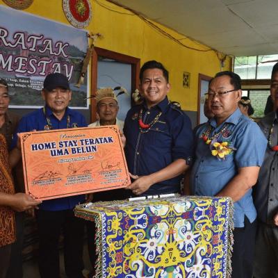 Sesi Turun Padang Sempena Jelajah #Bajet2023 Ke Program Perasmian Teratak ‘Homestay’ Uma Belor Sg. Asap Di Sarawak
