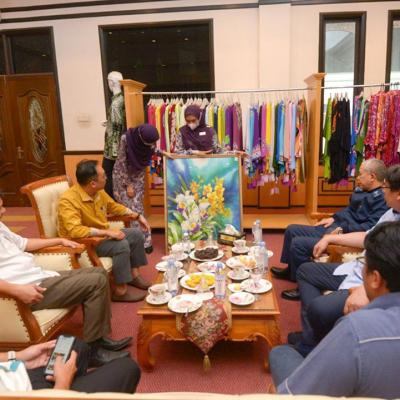 Sesi Turun Padang Sempena Jelajah #Bajet2023 Ke Industri Pembuatan Batik, Terengganu