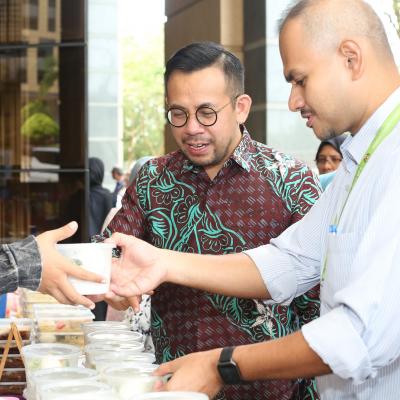 Sesi Beramah Mesra Di Jualan Mingguan PUSPANITA MOF