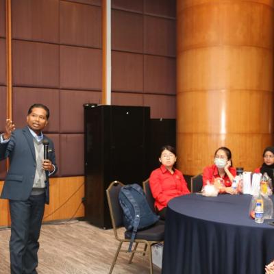 Sesi Lawatan Akademik ke MOF