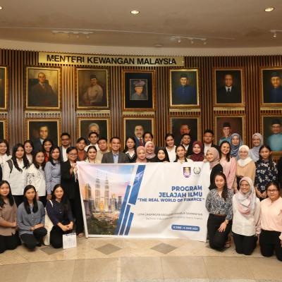 Sesi Lawatan Akademik UiTM Sarawak Ke MOF