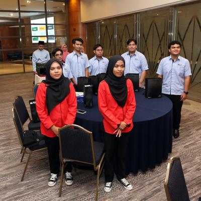 Sesi Lawatan Akademik Kelab Ekonomi, UKM ke MOF