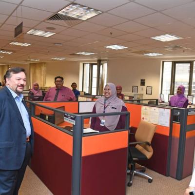 Sesi Walkabout ke Unit ADP