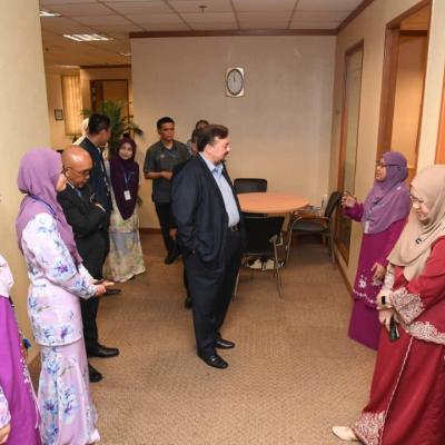 Sesi Walkabout ke Unit ADP