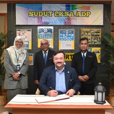 Sesi Walkabout ke Unit ADP