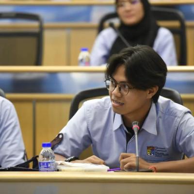Sesi Lawatan Akademik oleh UKM ke MOF