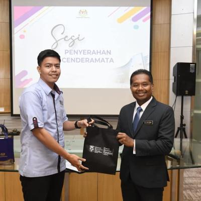 Sesi Lawatan Akademik oleh UKM ke MOF