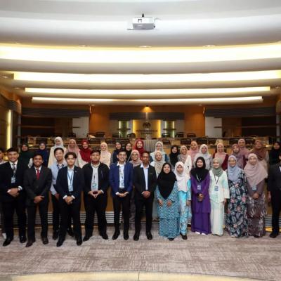 Lawatan Akademik oleh UIAM ke MOF