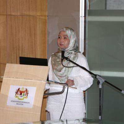 Sesi Lawatan Akademik Oleh UiTM Cawangan Sarawak Ke MOF