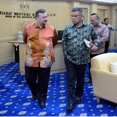 Sesi Libat Urus Cadangan Inisiatif Belanjawan 2025 Bersama Menteri KDN