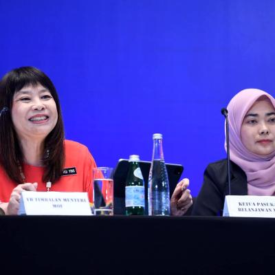 Sesi Dialog “Memperkasa Bakat Wanita”
