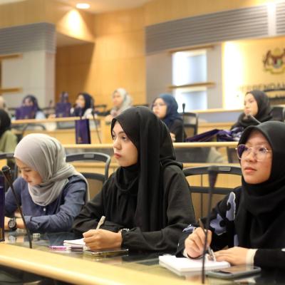 Sesi Lawatan Akademik UiTM Seri Iskandar, Perak ke MOF