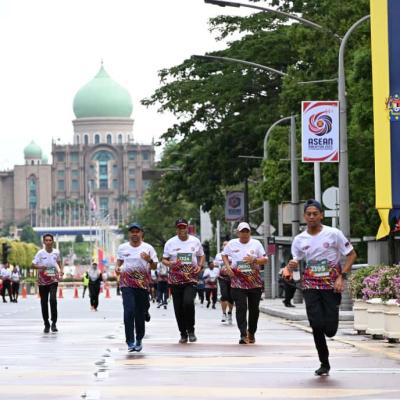 Larian ASEAN: Trek Kewangan