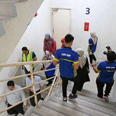 Program Latihan Keselamatan Kebakaran di MOF