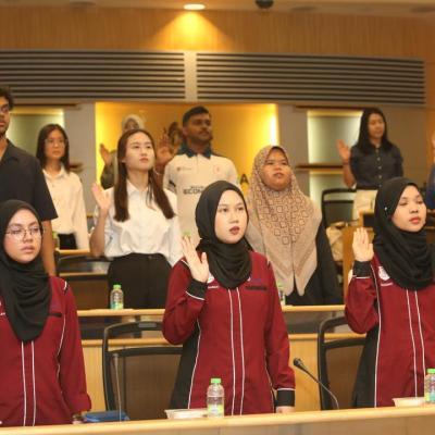 Sesi Lawatan Akademik Oleh UPM Ke MOF