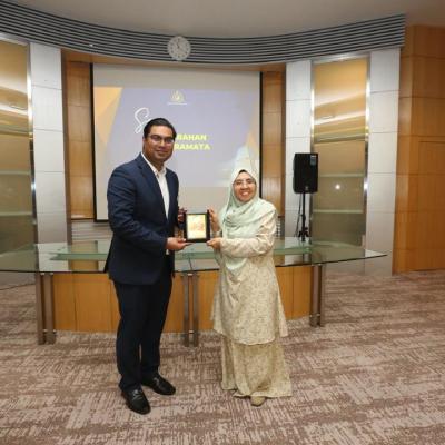 Sesi Lawatan Akademik Oleh UIAM ke MOF